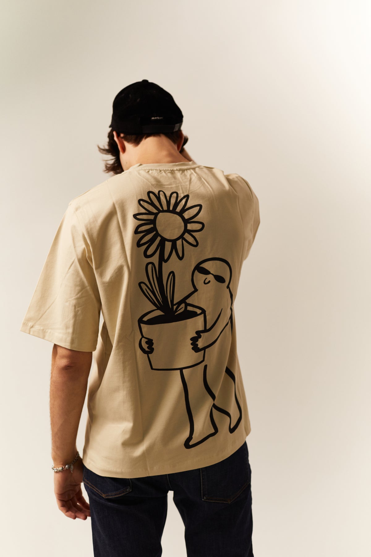 Sunflower Pot T-Shirt – Beige