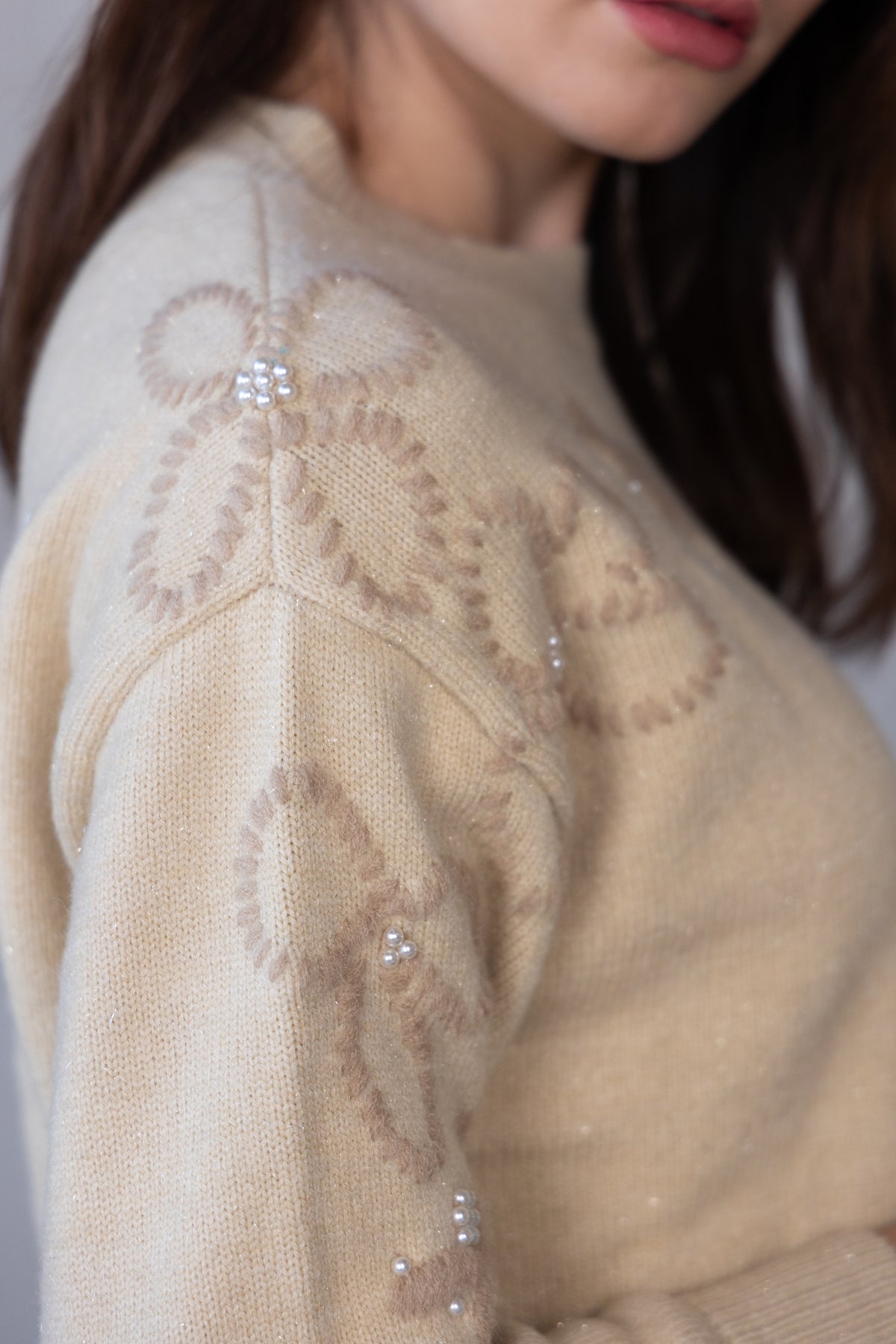 Round Neck Knit Ladies Top